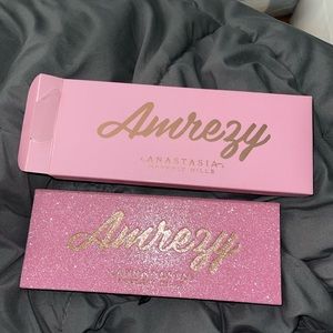 Amrezy x Anastasia eyeshadow pallet